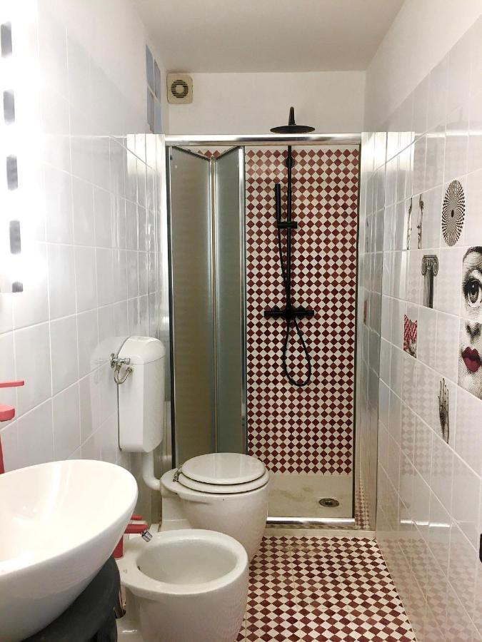 ليفورنو L'Ora Delle Streghe B&B Centralissimo المظهر الخارجي الصورة