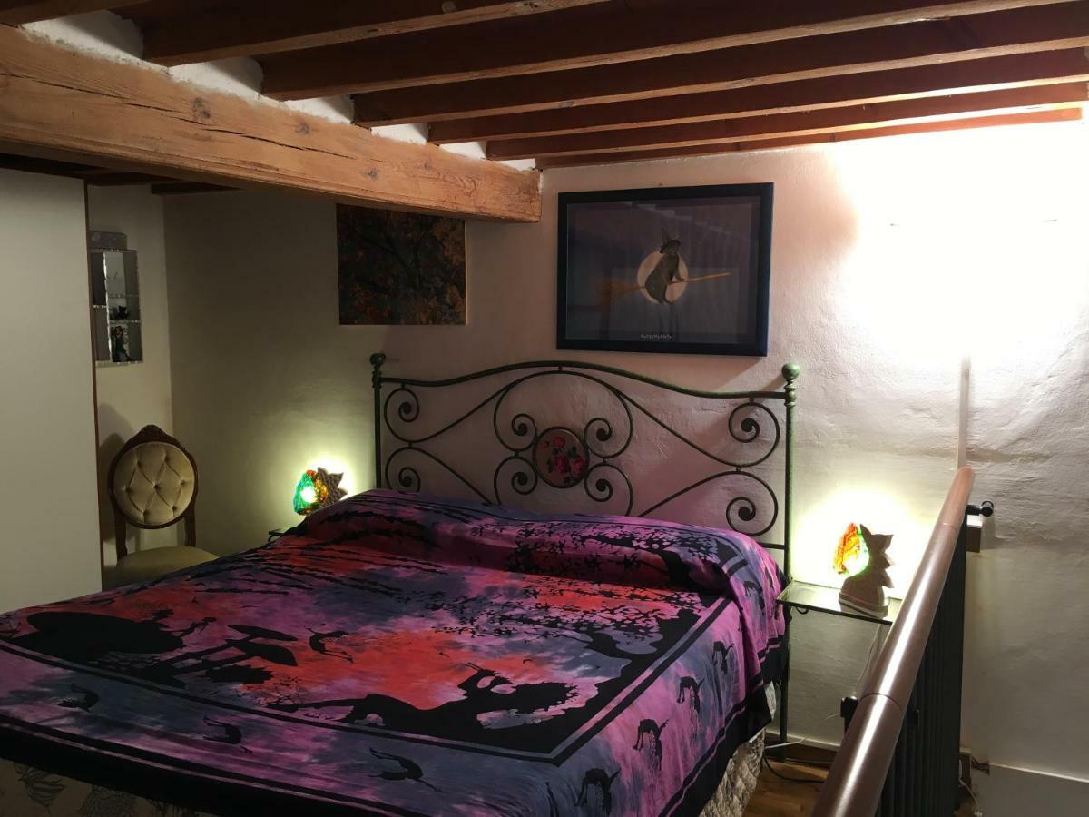 ليفورنو L'Ora Delle Streghe B&B Centralissimo المظهر الخارجي الصورة