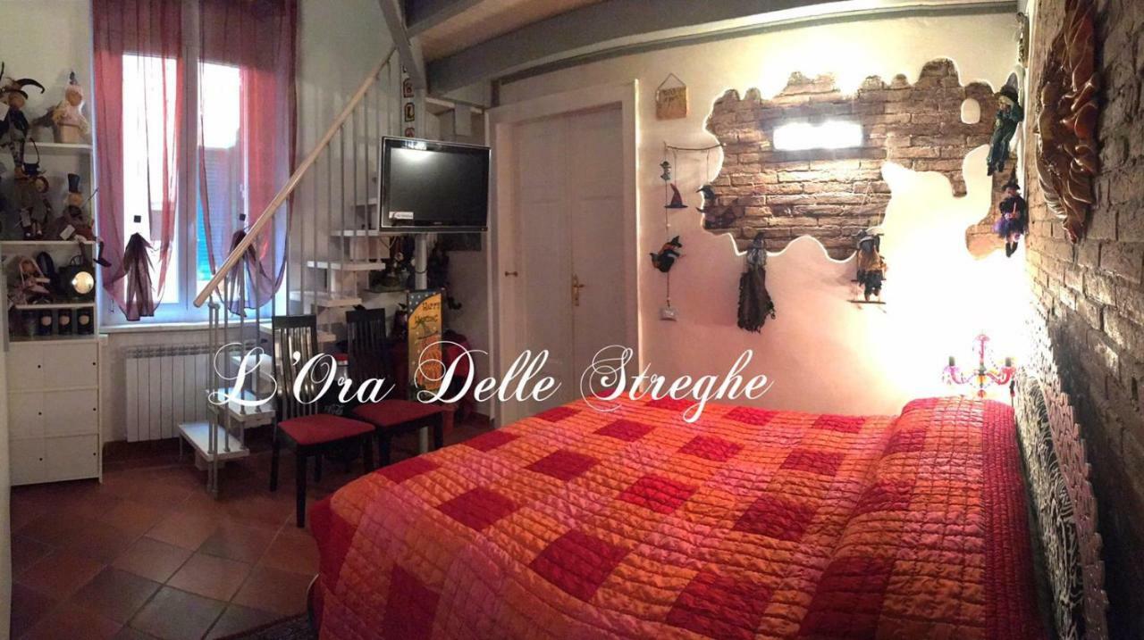 ليفورنو L'Ora Delle Streghe B&B Centralissimo المظهر الخارجي الصورة